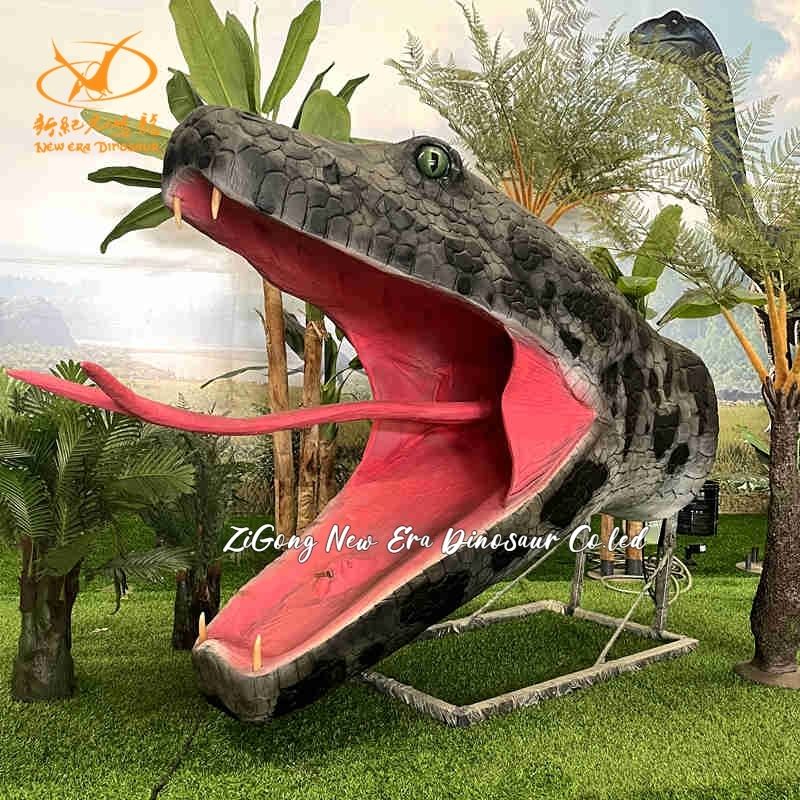 Weatherproof Animatronic Snake Model for Exhibitions