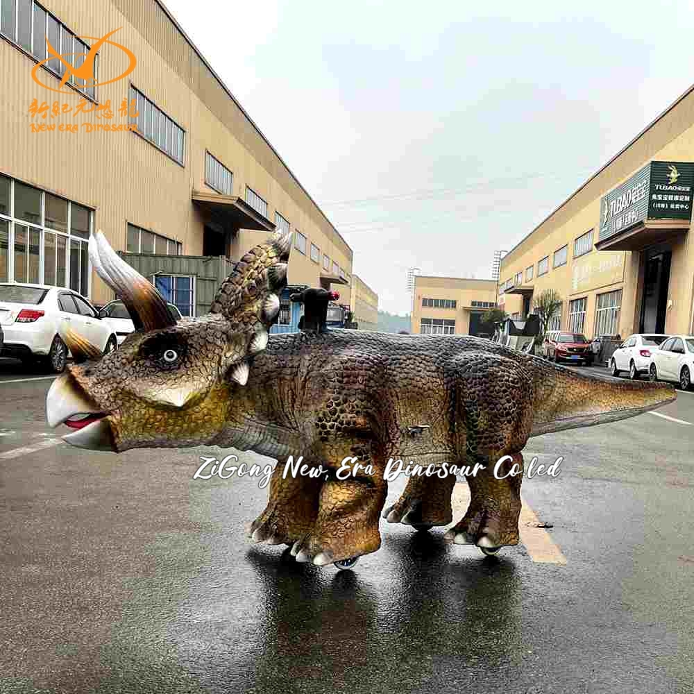 Realistic Triceratops Dinosaur Ride for Theme Parks