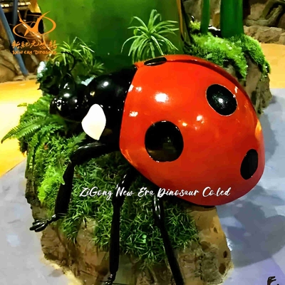 Ein guter Preis. Wasserdichter animatronischer Marienkäfer mit Infrarotsensor für Parks Online